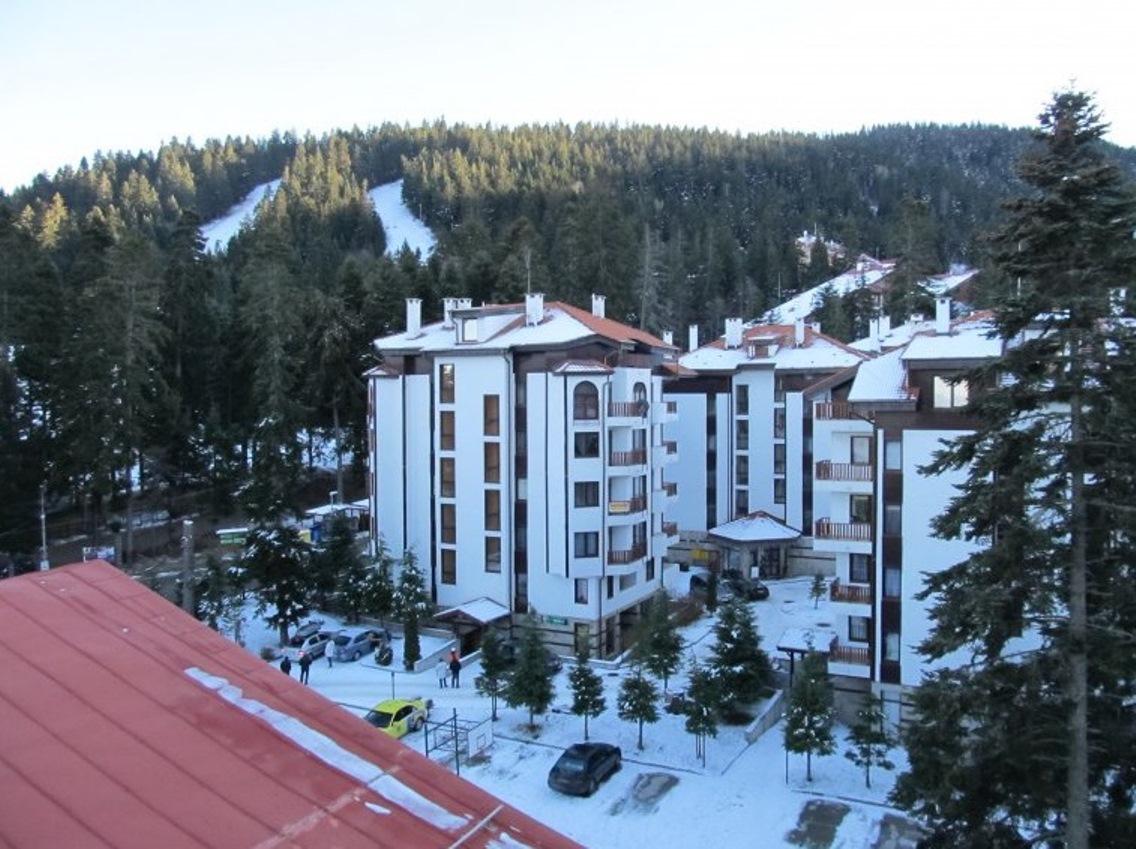 Persey Flora Apartments Borowez Exterior foto